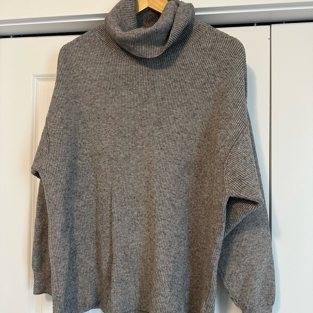 Free People Cozy Oversized Gray Turtleneck Sweater -Size Small
